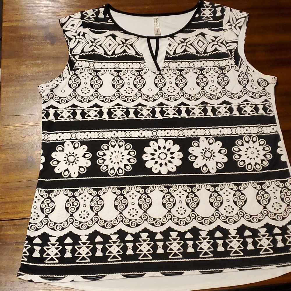 PerSeption Concept XL black/white floral blouse